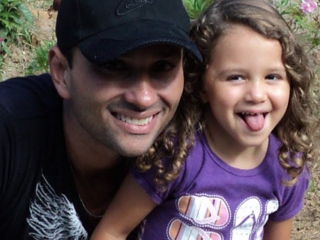 yasmin Prima de segundo Grau